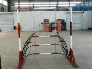 礦用跑車防護裝置